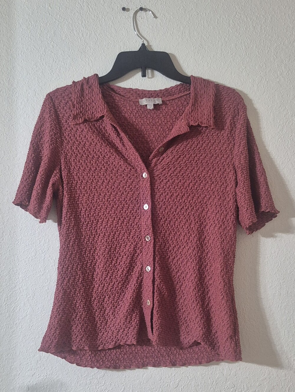 Chenault Rose Textured Button-Front Short Sleeve Shirt